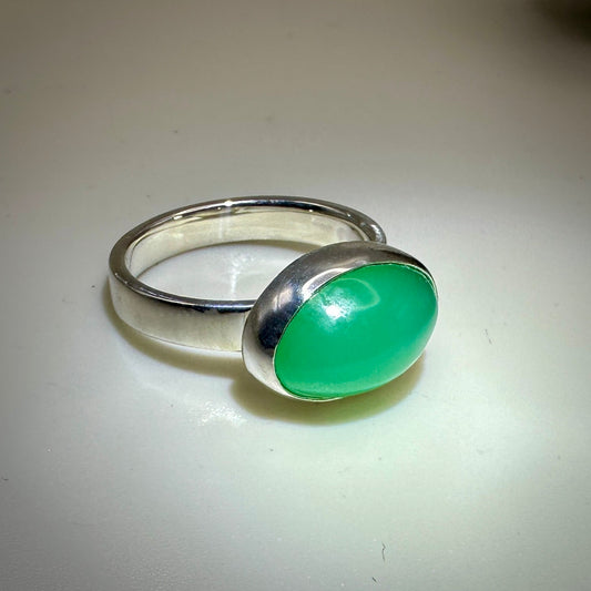 Australian Jade (Chrysoprase) Sterling Silver Ring size 7 band