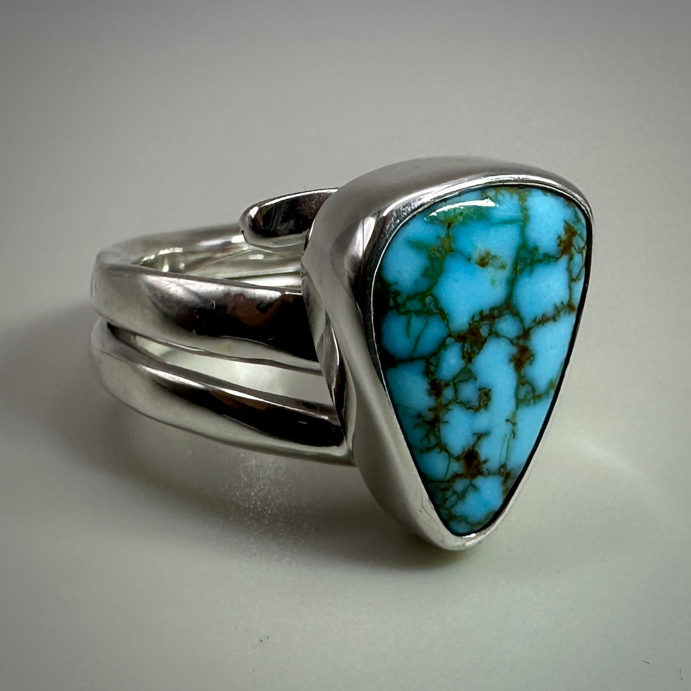 Kingman Red Web Turquoise in Sterling Silver size 8 band