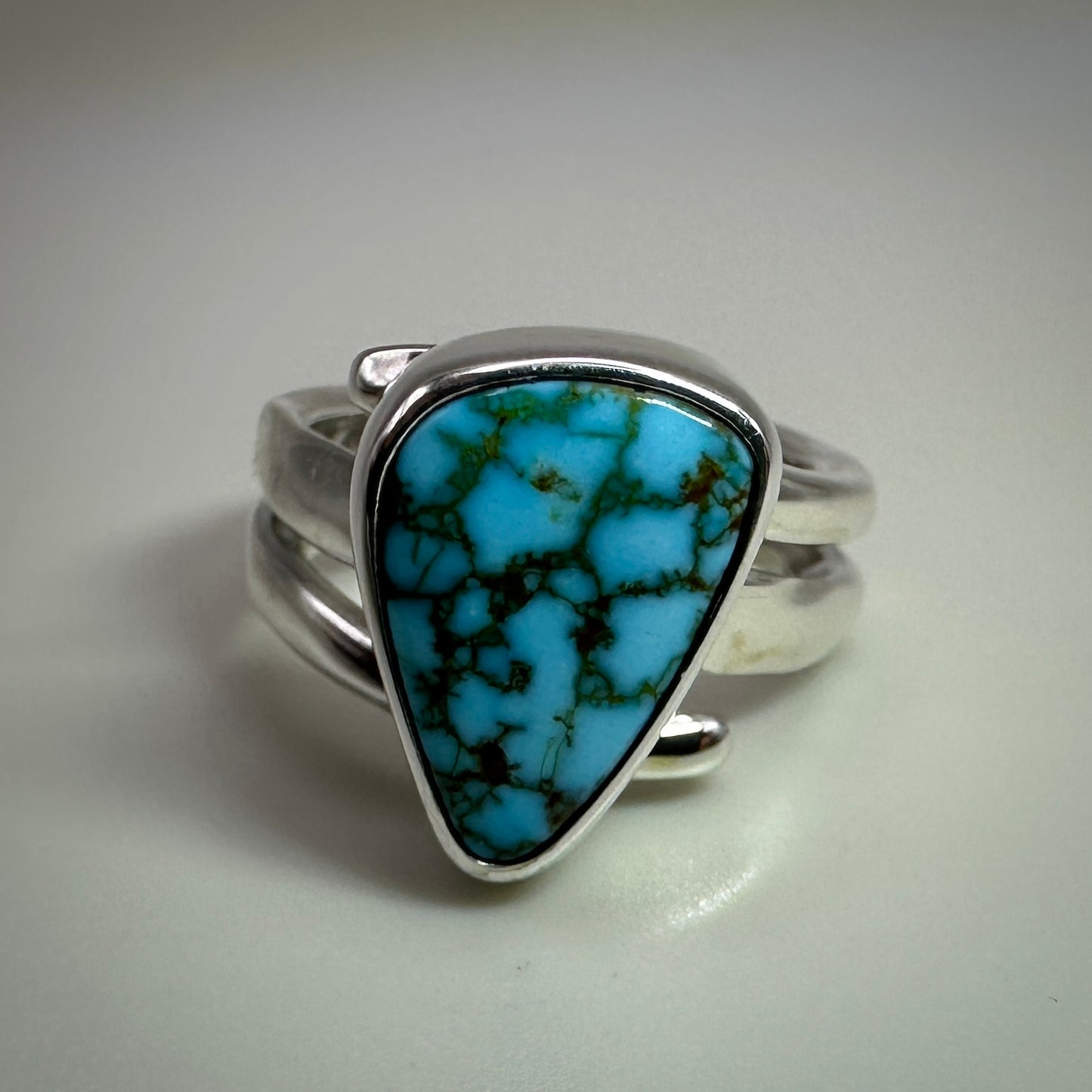 Kingman Red Web Turquoise in Sterling Silver size 8 band
